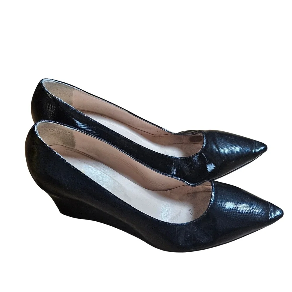 Kate Spade New York Pointed Toe‎ Wedge Pumps 9B Textured Leather Italy Corpcore